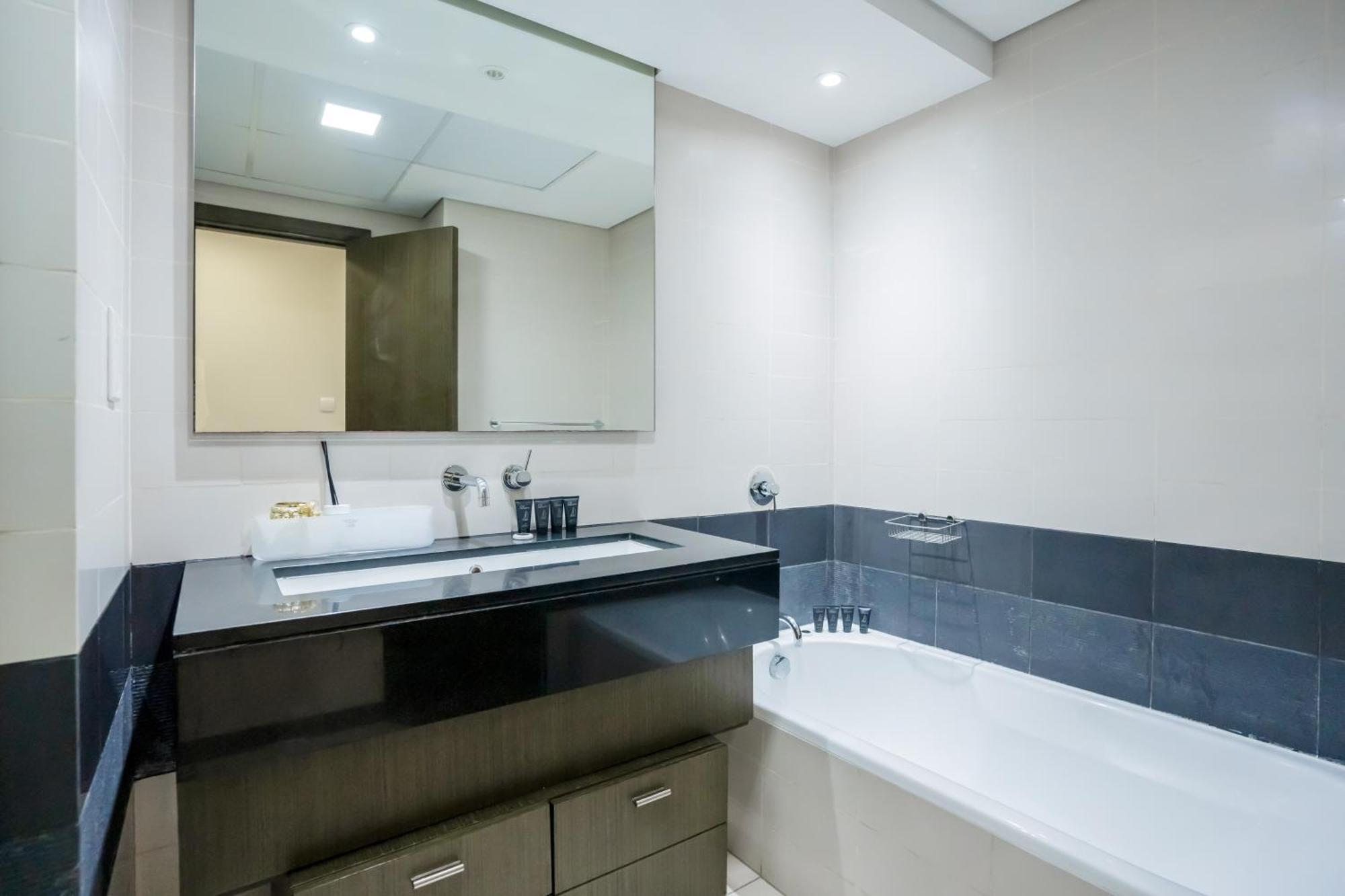 הוילה Vacay Lettings - Loft Downtown דובאי מראה חיצוני תמונה